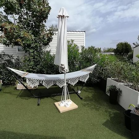 Camping Le Montourey Azur 78 Hotel Fréjus Esterno foto