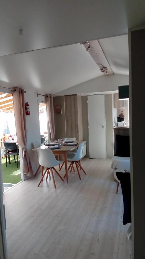 Camping Le Montourey Azur 78 Hotel Fréjus Esterno foto